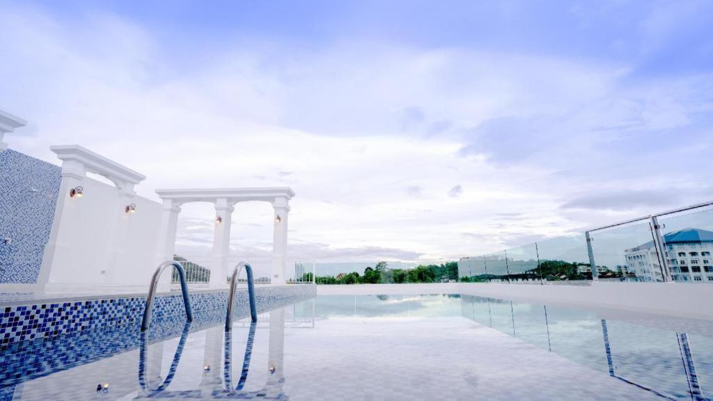 B2 Phuket Premier Hotel Patong 외부 사진